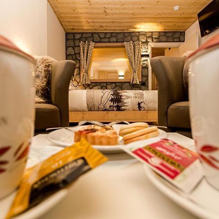 Hotel Al Foiron Claviere Bagian luar foto