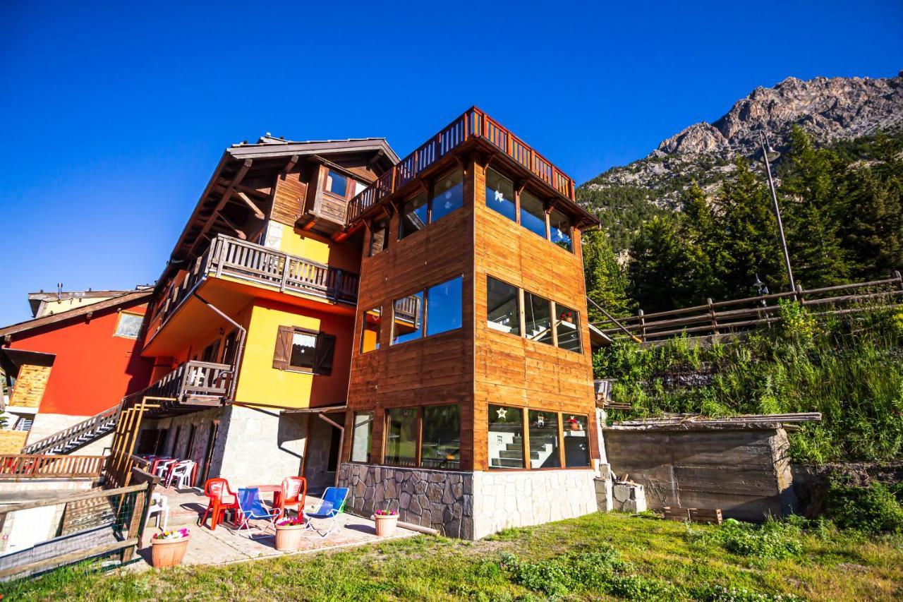 Hotel Al Foiron Claviere Bagian luar foto