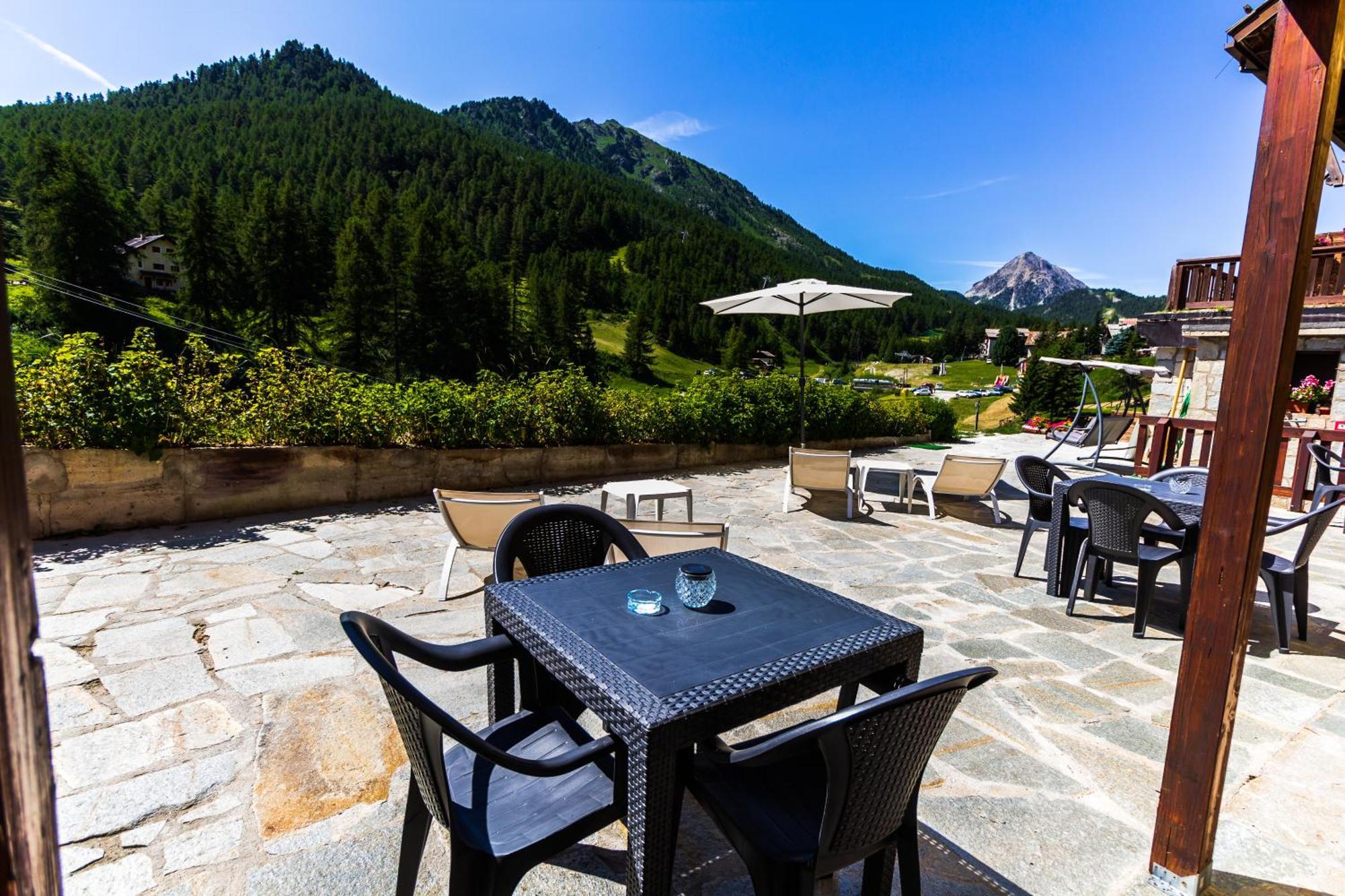 Hotel Al Foiron Claviere Bagian luar foto