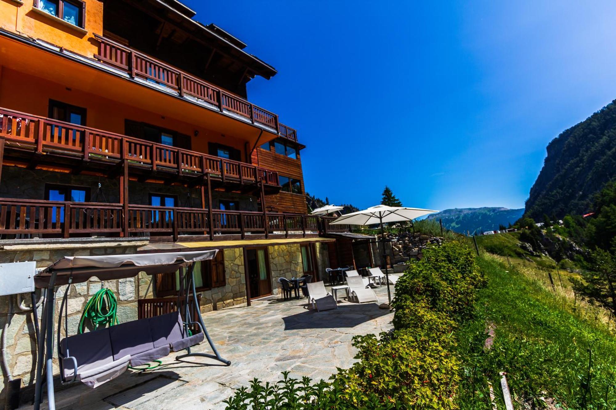 Hotel Al Foiron Claviere Bagian luar foto