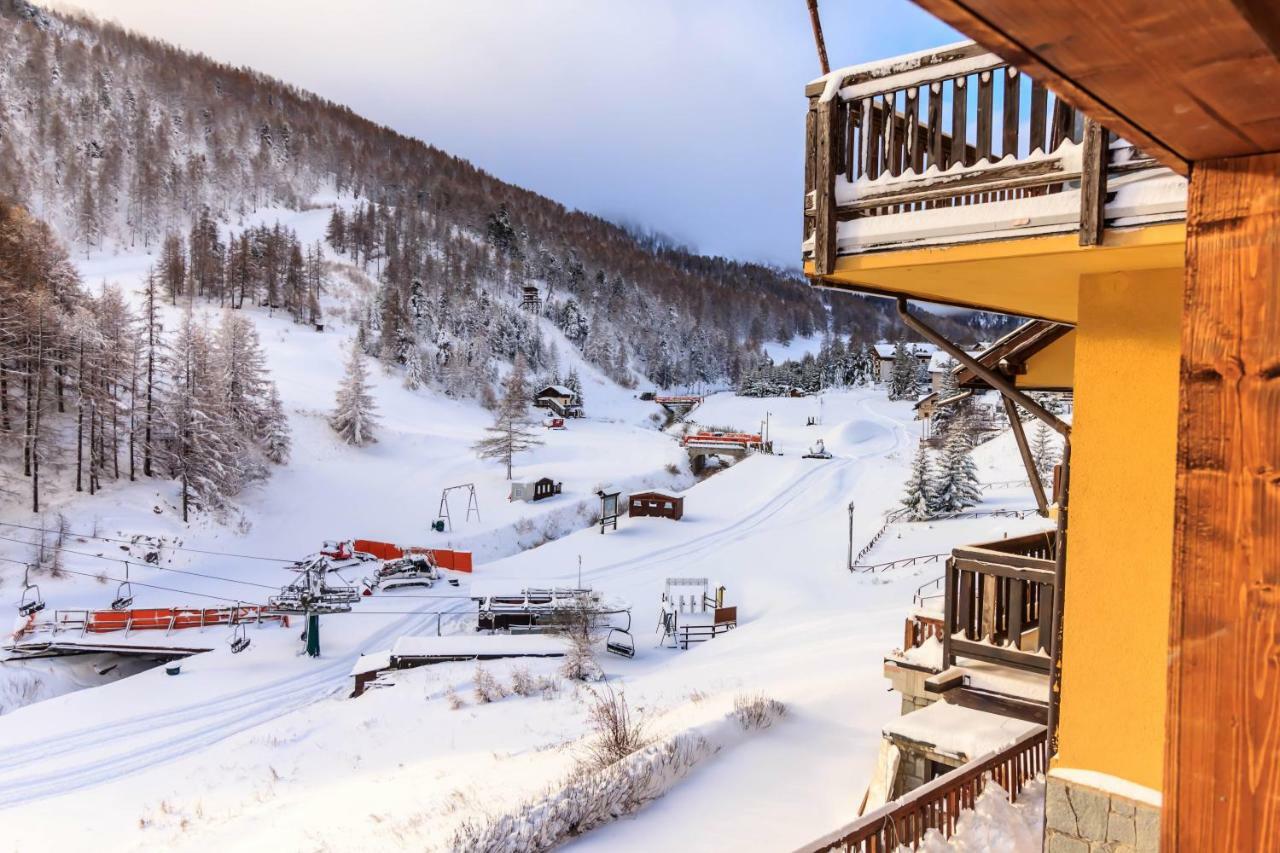 Hotel Al Foiron Claviere Bagian luar foto