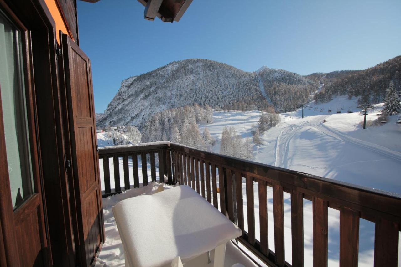 Hotel Al Foiron Claviere Bagian luar foto