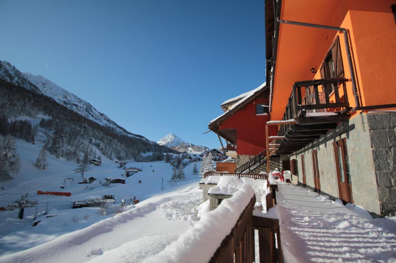 Hotel Al Foiron Claviere Bagian luar foto