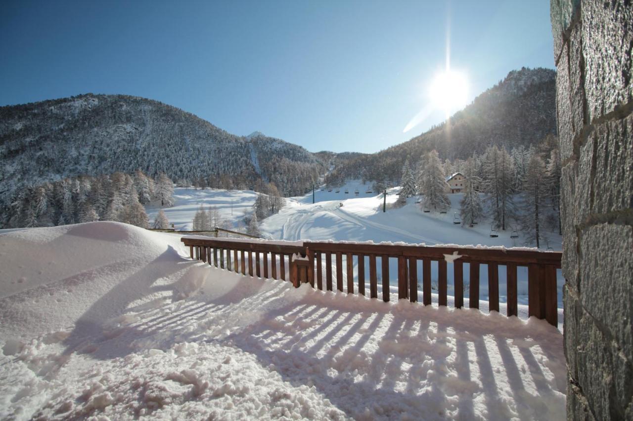 Hotel Al Foiron Claviere Bagian luar foto